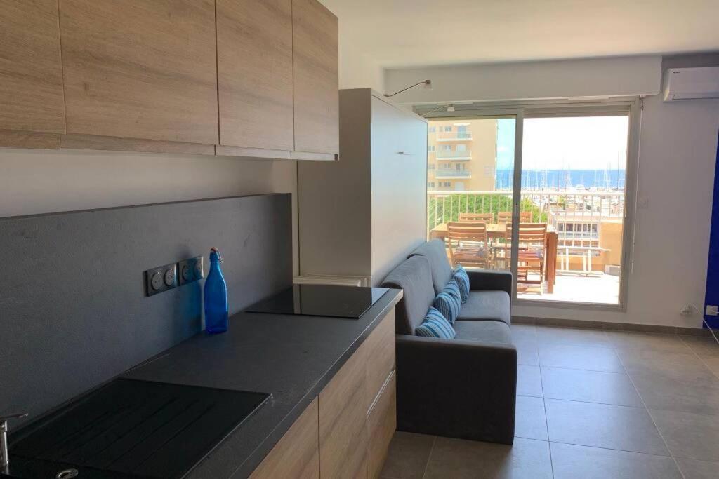 L'Effet Mer, Duplex Sur Le Port Avec Ses 2 Terrasses Vue Mer Hyères Buitenkant foto